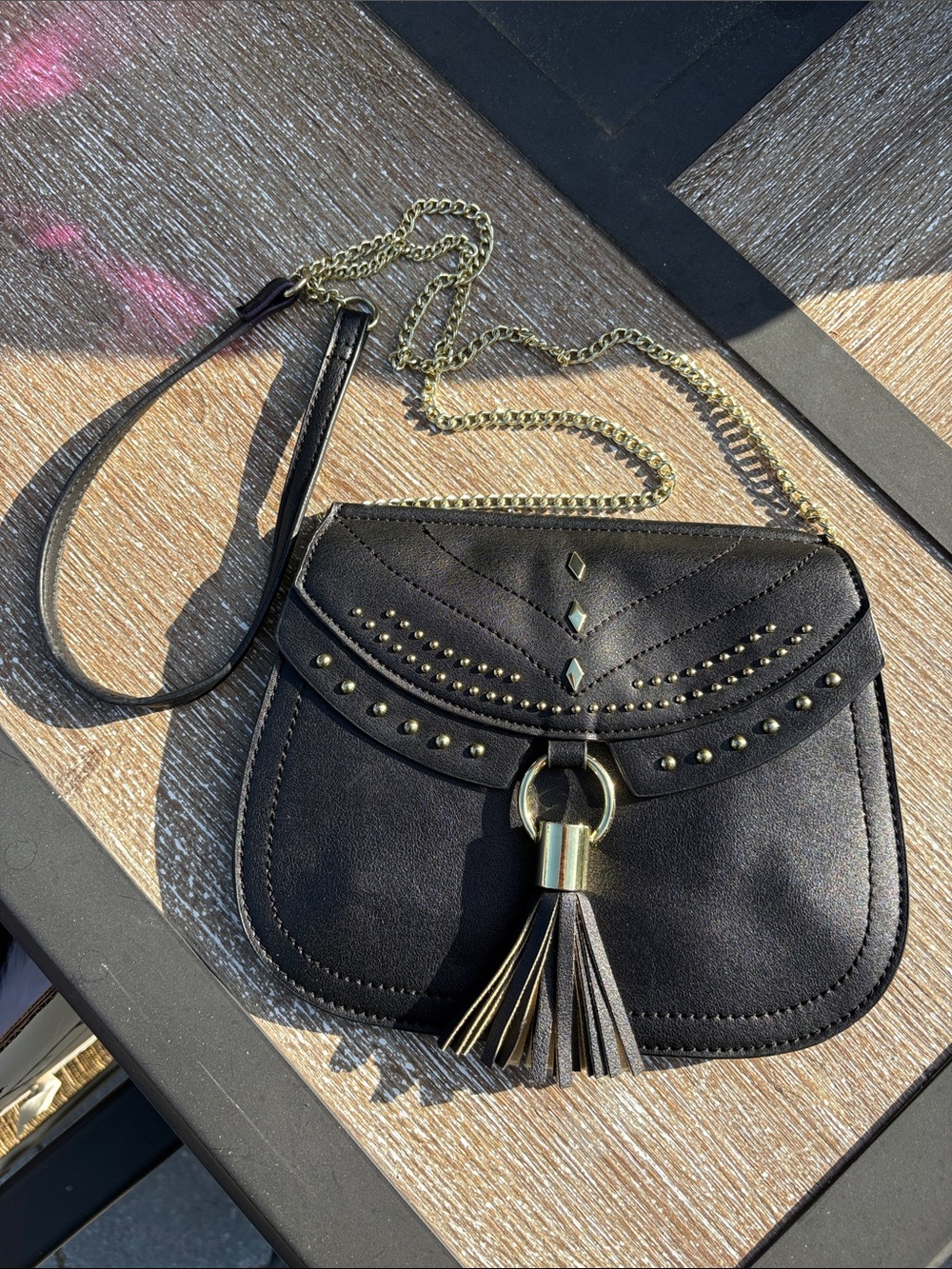 Aladdin Danielle Nicole crossbody